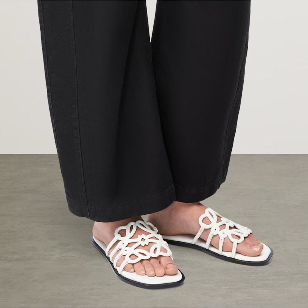 Loewe Petal Anagram slide in soft calfskin size 37 - Picture 2 of 16